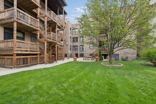 923 E 61st Street 2, Chicago, IL 60637
