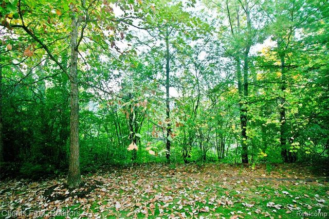 2825 Barclay Way, Ann Arbor, MI 48105