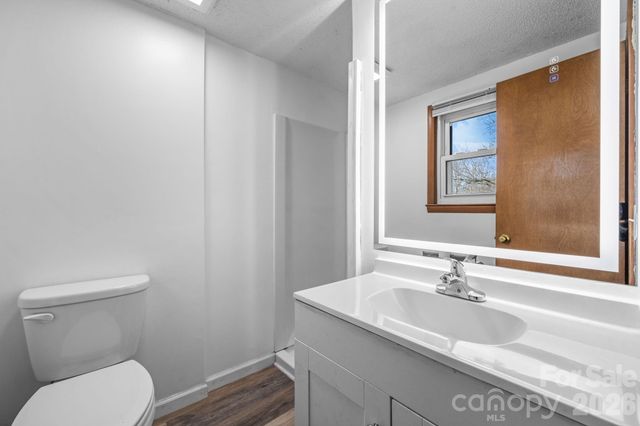 2576 Kingston Street, Newton, NC 28658