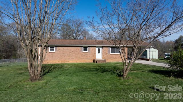 2576 Kingston Street, Newton, NC 28658