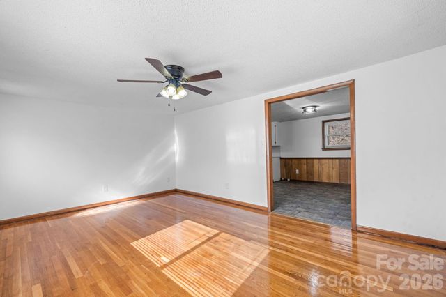 2576 Kingston Street, Newton, NC 28658