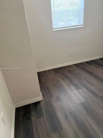 429 NW 14th Avenue 1, Fort Lauderdale, FL 33311