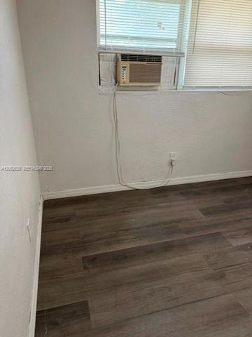 429 NW 14th Avenue 1, Fort Lauderdale, FL 33311