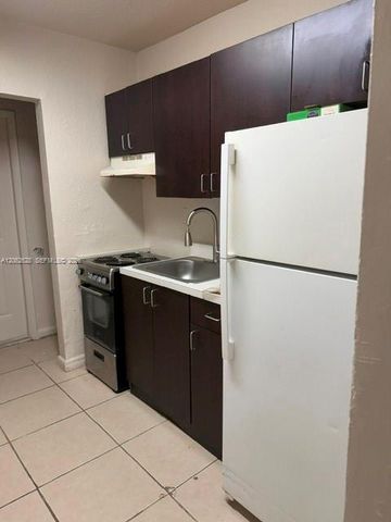 429 NW 14th Avenue 1, Fort Lauderdale, FL 33311