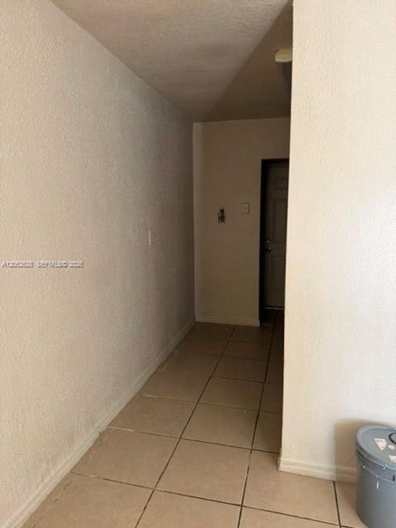 429 NW 14th Avenue 1, Fort Lauderdale, FL 33311