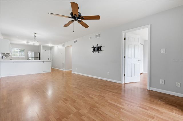 6033 34TH STREET W 44, Bradenton, FL 34210
