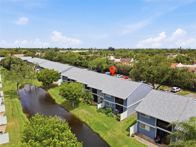 6033 34TH STREET W 44, Bradenton, FL 34210