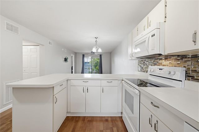6033 34TH STREET W 44, Bradenton, FL 34210