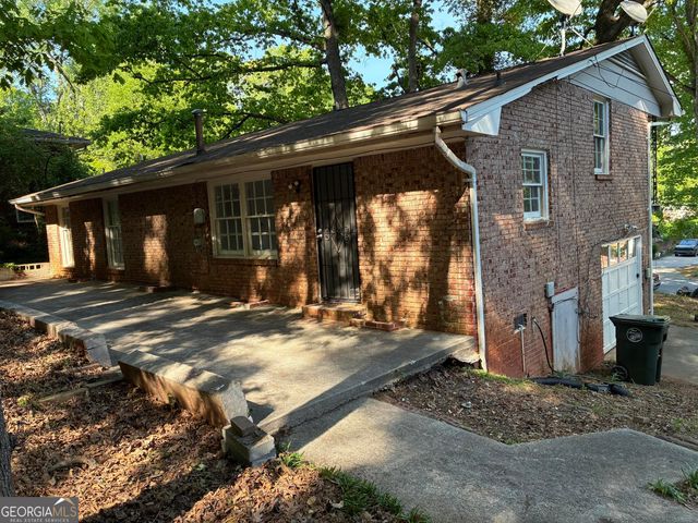 1200 Burbank Trail, Morrow, GA 30260