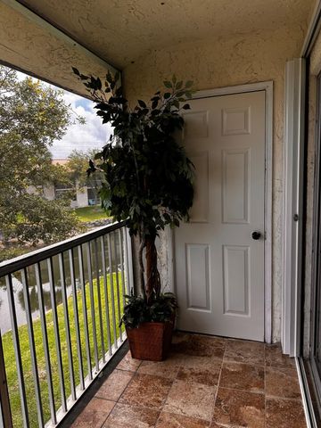2423 NW 89th Drive 113, Coral Springs, FL 33065
