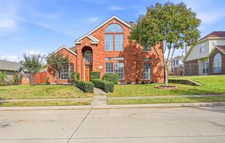 413 Cody Lane, Lewisville, TX 75067