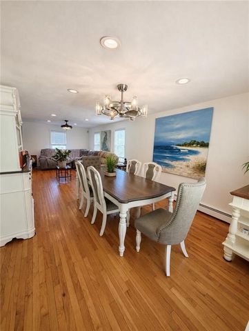 21 Primrose Lane, Johnston, RI 02919