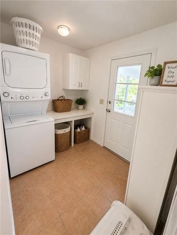 21 Primrose Lane, Johnston, RI 02919