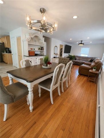 21 Primrose Lane, Johnston, RI 02919