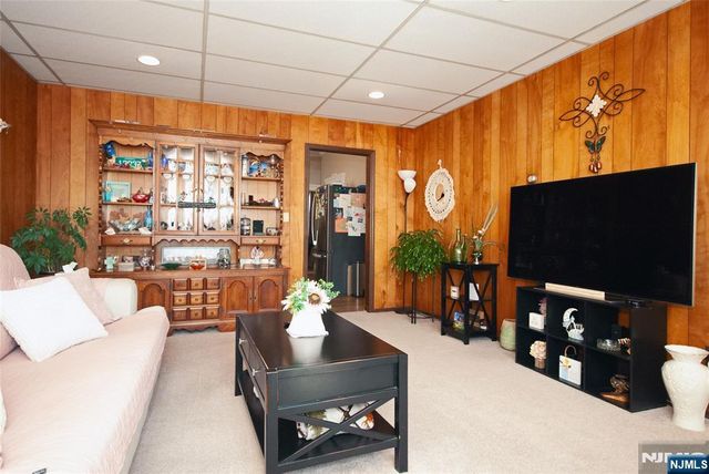 605 Main Street, Little Falls, NJ 07424