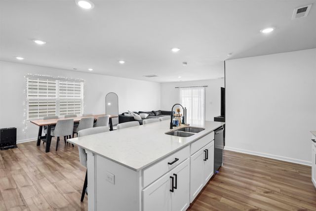 1242 Kilead Court, Boiling Springs, SC 29316