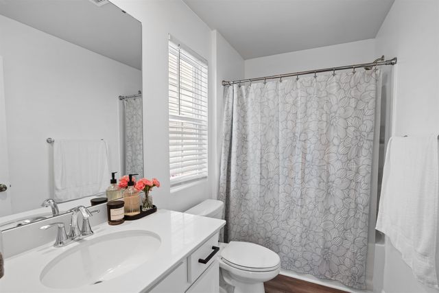 1242 Kilead Court, Boiling Springs, SC 29316