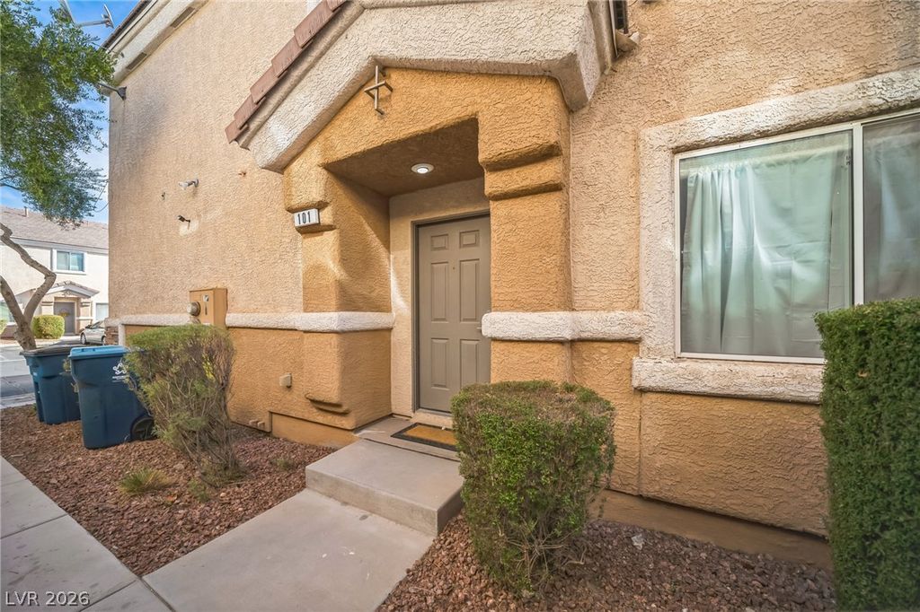 6069 Mustang Breeze Trail 101, Henderson, NV 89011