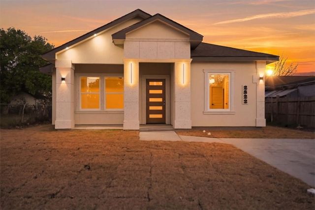 2822 Blake St, Corpus Christi, TX 78405