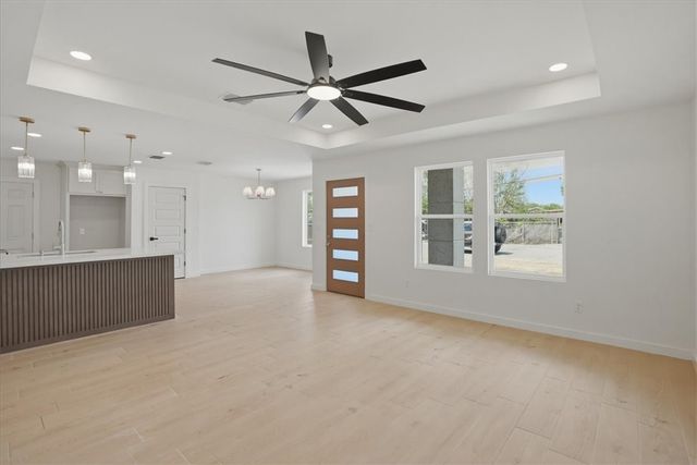 2822 Blake St, Corpus Christi, TX 78405