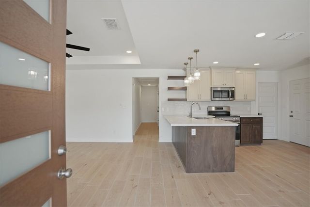 2822 Blake St, Corpus Christi, TX 78405