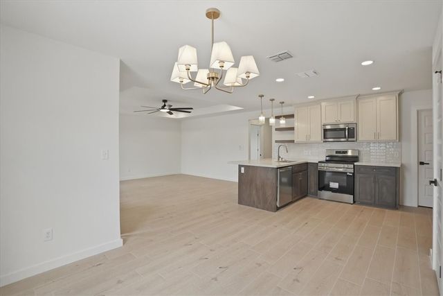 2822 Blake St, Corpus Christi, TX 78405