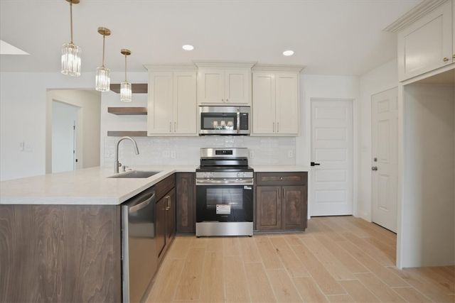 2822 Blake St, Corpus Christi, TX 78405