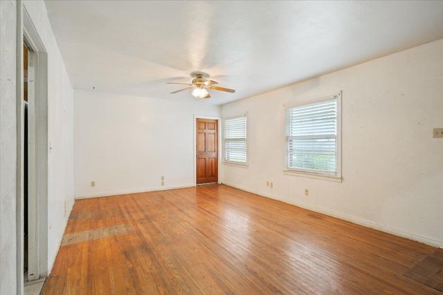 205 W Walker Ave, Temple, TX 76501