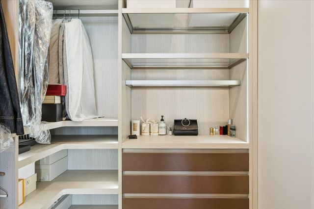 1711 Allen Parkway 2506, Houston, TX 77019