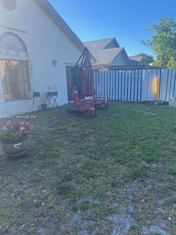 150 Colly Way, North Lauderdale, FL 33068