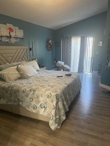 150 Colly Way, North Lauderdale, FL 33068