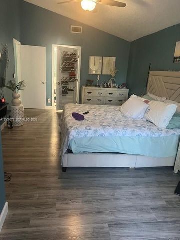 150 Colly Way, North Lauderdale, FL 33068