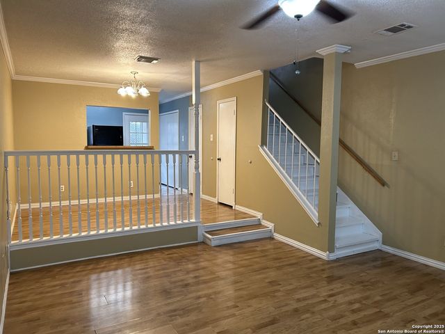 7880 Micron Dr Apt 3505, San Antonio, TX 78251