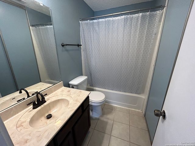 7880 Micron Dr Apt 3505, San Antonio, TX 78251