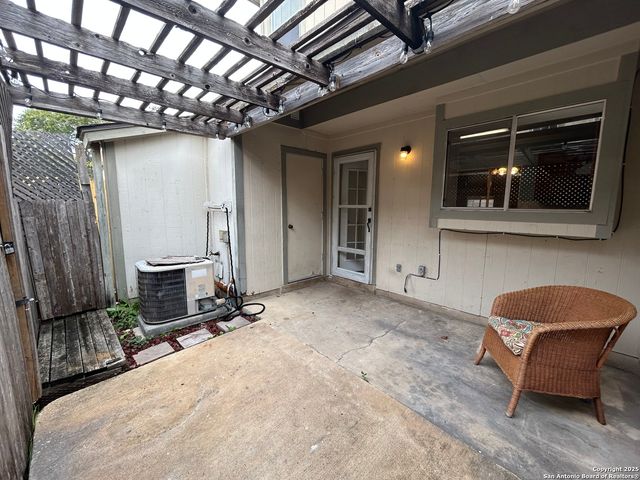 7880 Micron Dr Apt 3505, San Antonio, TX 78251