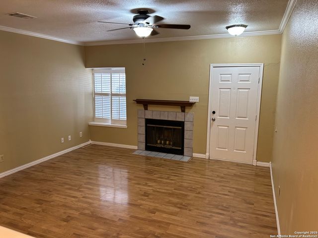 7880 Micron Dr Apt 3505, San Antonio, TX 78251