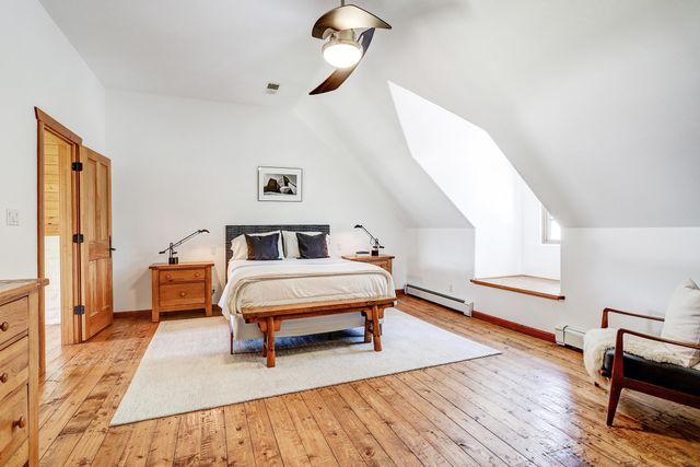 398 Price Lane, Corrales, NM 87048