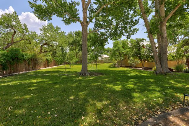 398 Price Lane, Corrales, NM 87048