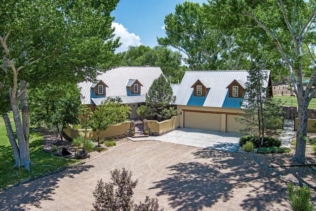 398 Price Lane, Corrales, NM 87048