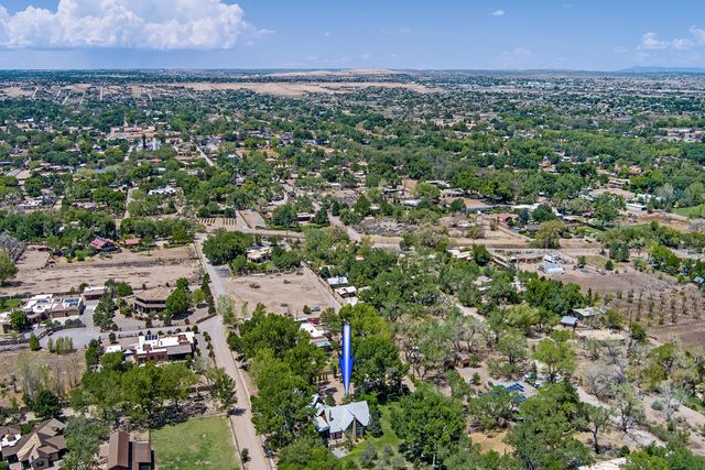 398 Price Lane, Corrales, NM 87048