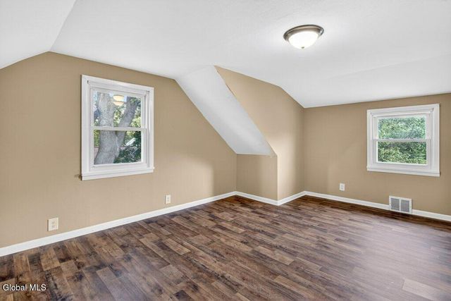 10 Warren Avenue, Albany, NY 12203