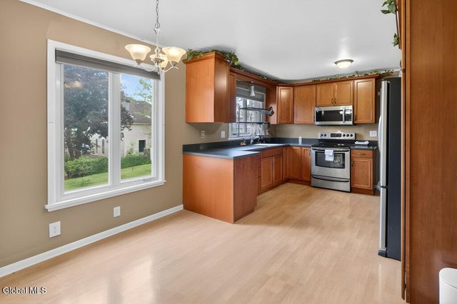 10 Warren Avenue, Albany, NY 12203