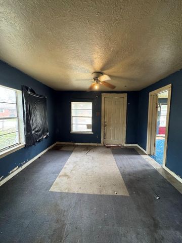 916 Lamar Street, Cleveland, TX 77327