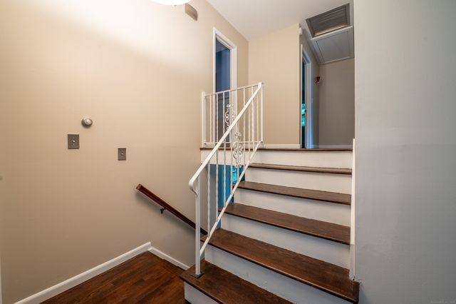 588 Summit Drive, Orange, CT 06477