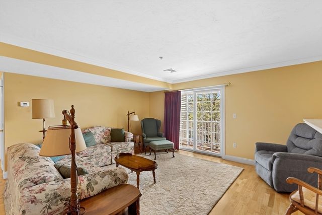 1 Lenox Street 303, Norwood, MA 02062