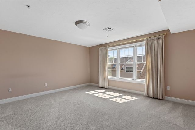 1 Lenox Street 303, Norwood, MA 02062