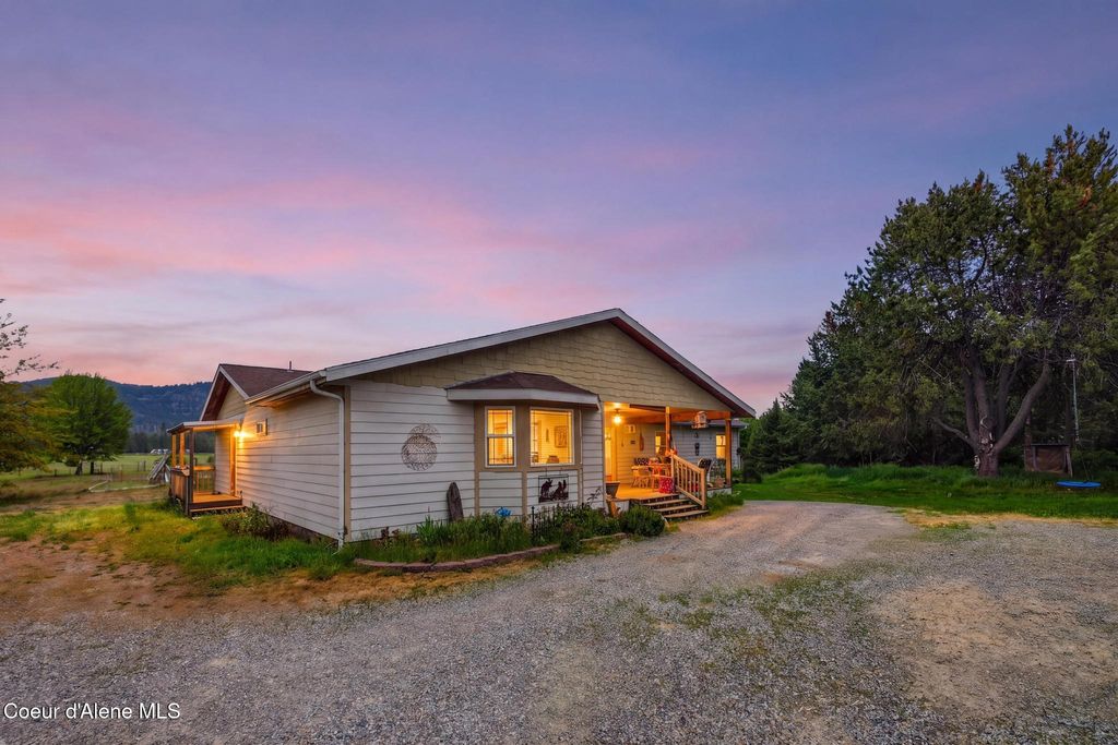 169 Elk Mdws, Blanchard, ID 83804