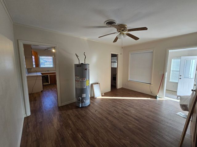 201 Frazior St, Linden, TX 75563