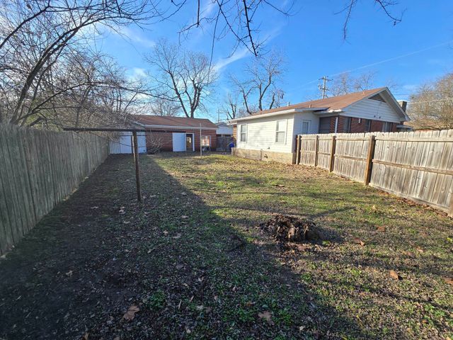 201 Frazior St, Linden, TX 75563