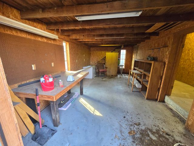 201 Frazior St, Linden, TX 75563